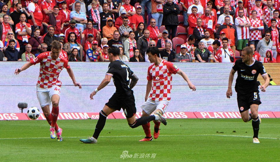 利一方更为 利一方更为